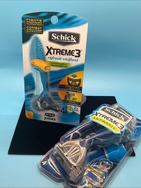 Schick Xtreme3 Disposable Razors - Blue and White Handle, 4 Count